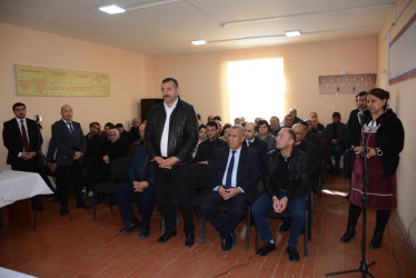 Rayon rəhbərinin növbəti səyyar-qəbul görüşü Yuxarı Sarıcalı kəndində keçirilib