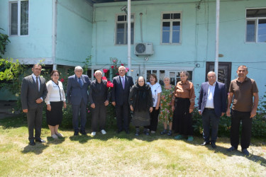 Rayon rəhbəri birinci Qarabağ müharibəsində itkin düşmüş,  şəhid Kəmaləddin Alışovun atası  Əhəd Alışovu 90 illik yubileyi münasibəti ilə təbrik edib