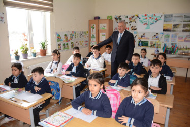İcra başçısı Qazyan kənd ümumi orta məktəbində mövcud şəraitlə tanış olub