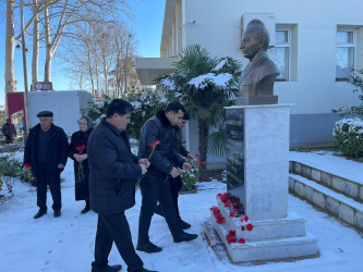 Azərbaycanın Milli Qəhrəmanı Elman Hüseynovun anım gunu qeyd olundu