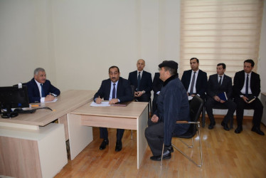 Rayon rəhbəri növbəti dəfə vətəndaş müraciətlərini dinləyib