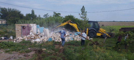 Tərtərdə qanunsuz inşa edilən tikili aşkarlanaraq sökülüb