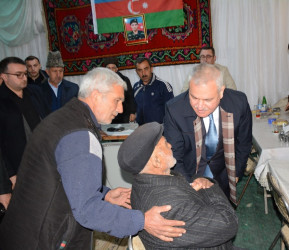 İcra başçısı Birinci Qarabağ müharibəsi şəhidləri Qılman Hacıyevin, Hidayət Vəliyevin və Qurban Göyüşovun yas mərasimində iştirak edib