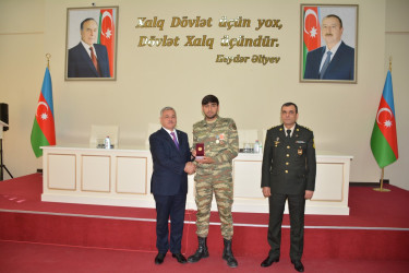 Tərtərdə Vətən müharibəsi iştirakçılarına medallar təqdim olunub