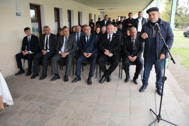 Rayon rəhbərinin növbəti səyyar-qəbul görüşü İsmayılbəyli kəndində keçirilib