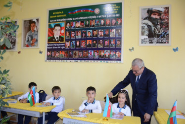 Rayon rəhbəri Seydimli kənd tam orta məktəbində mövcud şəraitlə tanış olub