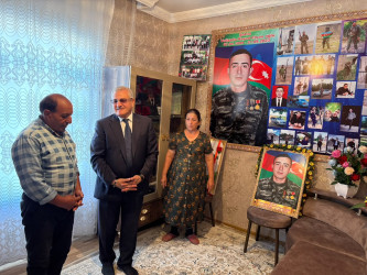 Tərtər Rayon İcra Hakimiyyətinin başçısı 27 Sentyabr – Anım Günü ilə əlaqədar Antiterror əməliyyatları şəhidi Rəşad Vəlizadənin ailəsini ziyarət edib