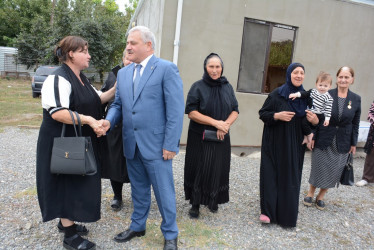Rayon rəhbəri “Konstitusiya və Suverenlik İli” çərçivəsində Bəyimsarov, Sarov və Borsunlu kəndindən olan şəhid ailələri və qazilərlə görüş keçirib