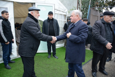 Rayon rəhbəri şəhid anası Rəna Abbasovanın  bacısının yas mərasimində iştirak edib