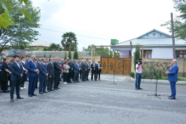 Rayon rəhbərinin növbəti səyyar qəbul-görüşü şəhərin Mahir Əsədov küçəsində keçirilib.