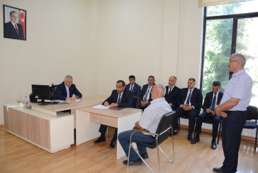 Rayon rəhbəri tərəfindən növbəti dəfə vətəndaşların müraciətləri dinlənilib