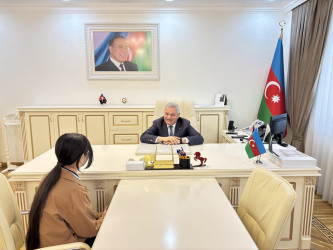 Rayon rəhbəri vətəndaş müraciətlərini dinləyib