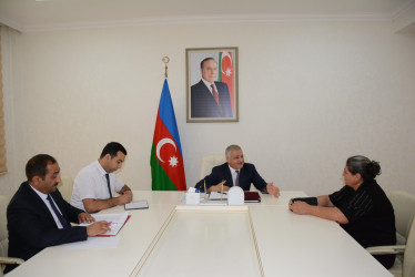 Rayon rəhbəri tərəfindən növbəti dəfə vətəndaşların müraciətləri dinlənilib