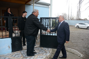 İcra başçısı Birinci Qarabağ müharibəsi əlili İfrail Məmmədovu ziyarət edib