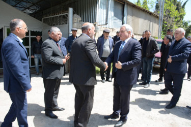 Rayon rəhbəri Birinci Qarabağ müharibəsi qazisinin bacısının yas mərasimində iştrak edib