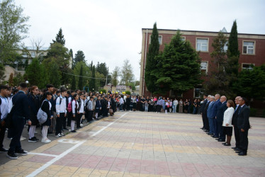 İcra başçısı “Bilik Günü” münasibəti ilə ümumtəhsil məktəblərində olub