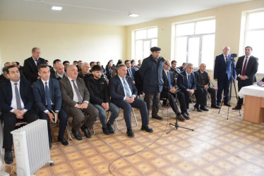Rayon rəhbərinin növbəti səyyar-qəbul görüşü Qaraağacı kəndində keçirilib