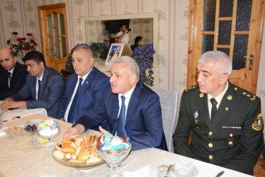 Rayon rəhbəri “Konstitusiya və Suverenlik İli” çərçivəsində Kəngərli kəndində şəhid ailələri və qazilərlə görüş keçirib