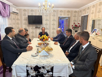 Tərtər Rayon İcra Hakimiyyətinin başçısı 27 Sentyabr – Anım Günü ilə əlaqədar Vətən müharibəsi şəhidi Səbuhi Məmmədovun ailəsini ziyarət edib