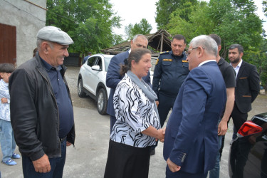 İcra başçısı Vətən Müharibəsi əlili Məhəbət Nifdalıyevi ziyarət edib