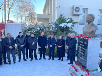 Azərbaycanın Milli Qəhrəmanı Elman Hüseynovun anım gunu qeyd olundu