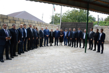 Rayon rəhbəri “Konstitusiya və Suverenlik İli” çərçivəsində Səhlabad və Əskipara kəndlərindən olan şəhid ailələri ilə görüş keçirib
