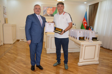 Tərtərdə “Konstitusiya və Suverenlik İli” çərçivəsində  milli mətbuatın  150 illik  yubileyi münasibəti ilə mətbuat işçiləri ilə görüş keçirilib