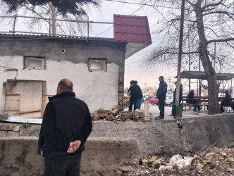 Tərtərdə qanunsuz quraşdırılan tikili aşkarlanaraq sökülüb