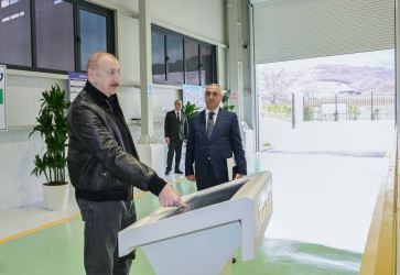 İlham Əliyev Ağdərə rayonunda “Qozlukörpü” Su Elektrik Stansiyasının açılışında iştirak edib
