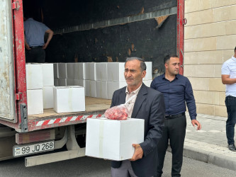 Milli Məclisin deputatı Ağalar Vəliyev Qurban bayramı münasibətilə ağsaqqalları təbrik edib onlara bayram sovqatları göndərib