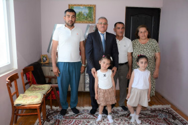 İcra başçısı Birinci Qarabağ müharibəsi əlili Daşqın Əliyevi ziyarət edib