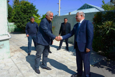 Rayon rəhbəri “Konstitusiya və Suverenlik İli” çərçivəsində şəhid Abbasov Elvinin ailəsini ziyarət edib