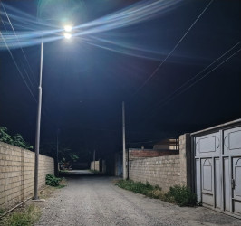 Tərtərdə Milli Qəhrəman Şükür Həmidovun adını daşıyan küçədə müasir gecə işıqlandırılması sistemləri quraşdırılıb