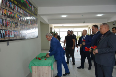 Rayon rəhbəri Azad Qaraqoyunlu kənd tam orta məktəbində mövcud şəraitlə tanış olub