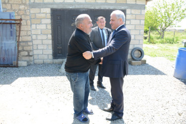 İcra başçısı şəhid atası Ramiz Ələkbərovu 65 illik yubileyi münasibəti ilə təbrik edib