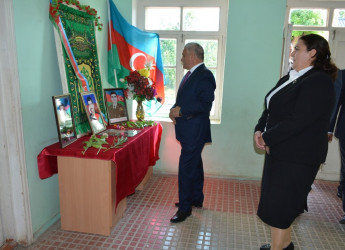 İcra başçısı Güləbatlı kənd tam orta məktəbində və körpələr evi-uşaq bağçasında mövcud şəraitlə tanış olub