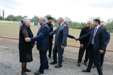 Rayon rəhbəri “Konstitusiya və Suverenlik İli” çərçivəsində Mamırlı və Poladlı kəndlərindən olan şəhid ailələri ilə görüş keçirib