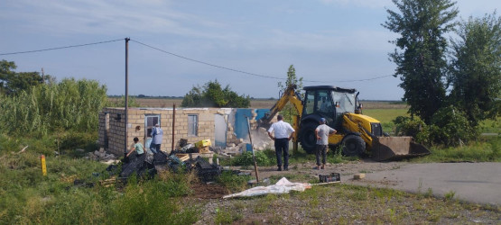 Tərtərdə qanunsuz inşa edilən tikili aşkarlanaraq sökülüb