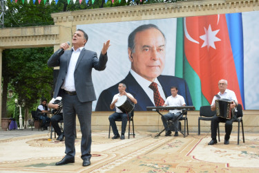 Tərtərdə Ümummilli Lider Heydər Əliyevin anadan olmasının 102-ci ildönümünə həsr olunmuş konsert proqramı təşkil olunub