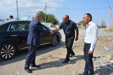 Rayon rəhbəri mülki şəhid Həsənov Zabil Məhəmməd oğlunun ikinci ildönümü ilə əlaqədar ailəsini ziyarət edib