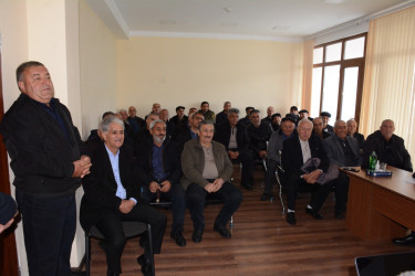 Milli Məclisin deputatı Anar Məmmədov Tərtər rayonunun Şıxarx qəsəbəsində müvəqqəti məskunlaşan Ağdərə rayon sakinləri ilə növbəti görüşünü keçirib.