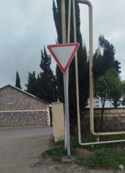 Tərtərdə yol nişanları bərpa olunur