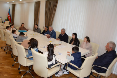 Tərtər Rayon İcra Hakimiyyətinin başçısı Müstəqim Məmmədov azyaşlı şəhid övladlarını qəbul edib