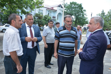 Rayon rəhbərinin növbəti səyyar qəbul-görüşü Tərtər şəhəri Elman Səfərov küçəsində keçirilib