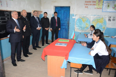 Rayon rəhbəri Mamırlı kənd tam orta məktəbində mövcud şəraitlə tanış olub