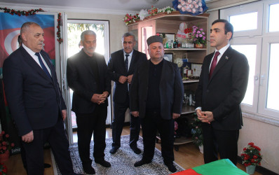 Milli Məclisin deputatı Anar Məmmədov şəhid Ruslan Şahbazovun ailəsini ziyarət edib