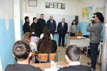 İcra başçısı Dəmirçilər kənd tam orta məktəbində mövcud şəraitlə tanış olub