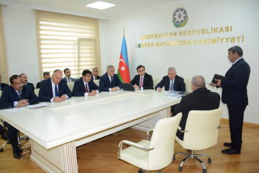 Rayon rəhbəri və Milli Məclisin deputatı vətəndaşların müraciətlərini dinləyiblər