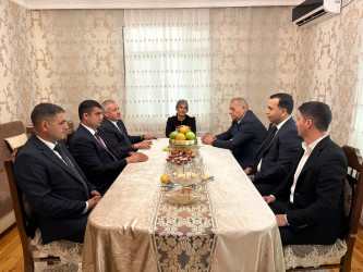 Tərtər Rayon İcra Hakimiyyətinin başçısı 27 Sentyabr – Anım Günü ilə əlaqədar Vətən müharibəsi şəhidi Mehti Məmmədovun ailəsini ziyarət edib
