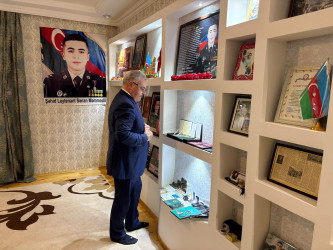 Tərtər Rayon İcra Hakimiyyətinin başçısı 27 Sentyabr – Anım Günü ilə əlaqədar Vətən müharibəsi şəhidi Məmmədli Sənanın ailəsini ziyarət edib